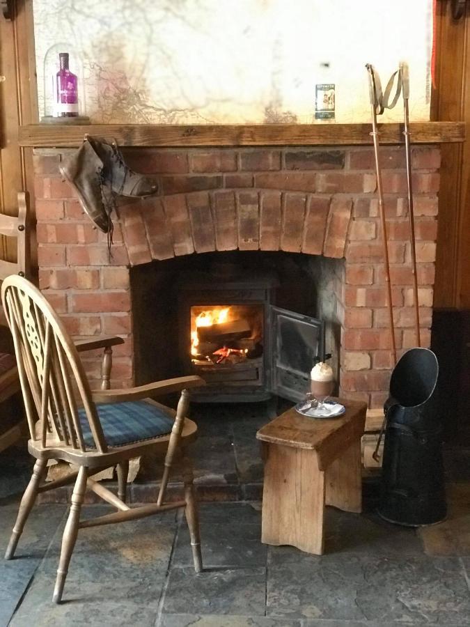 Peak Hotel Castleton Касълтън Екстериор снимка