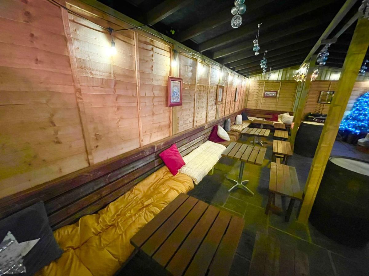 Peak Hotel Castleton Касълтън Екстериор снимка
