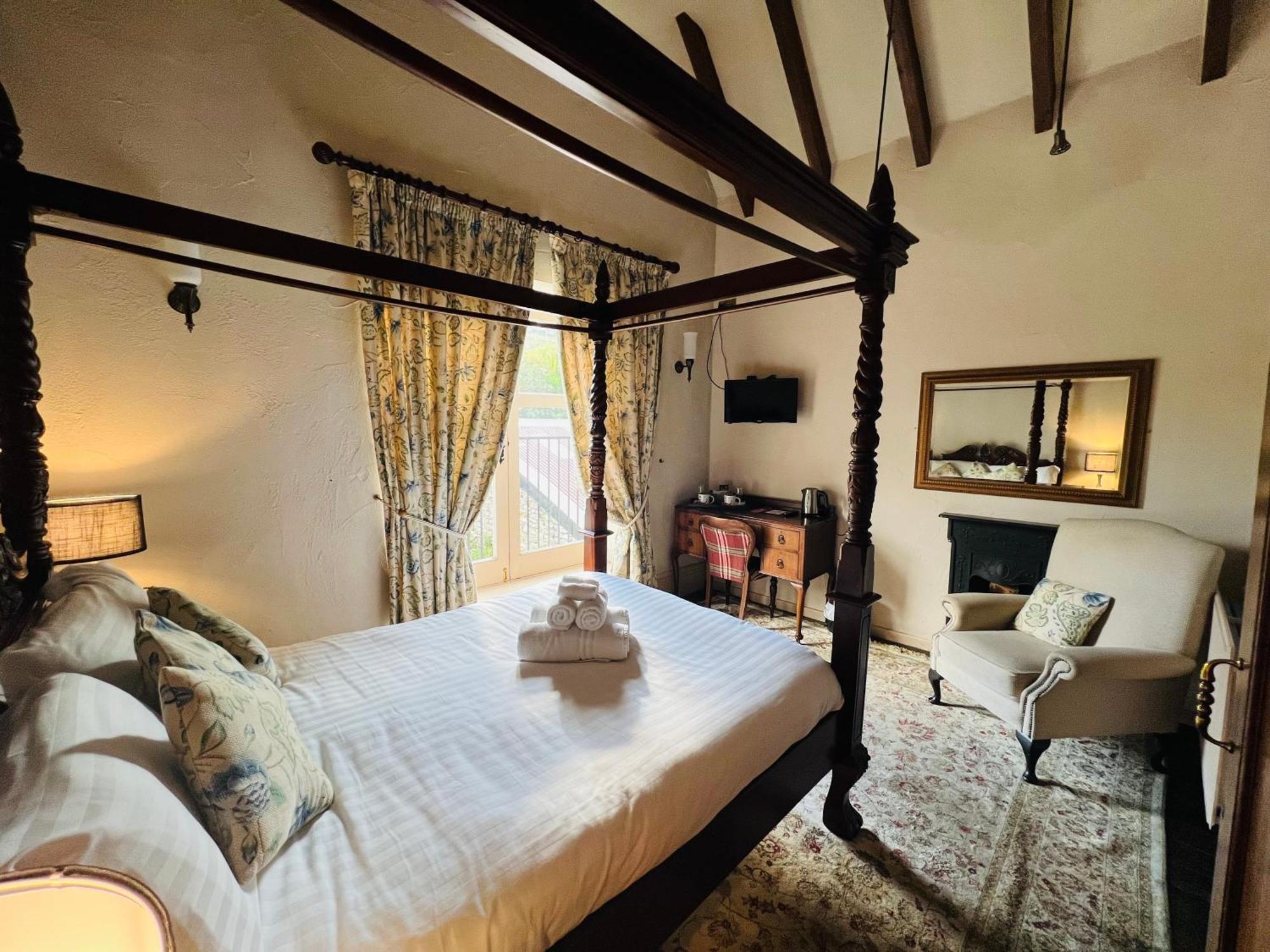 Peak Hotel Castleton Касълтън Екстериор снимка