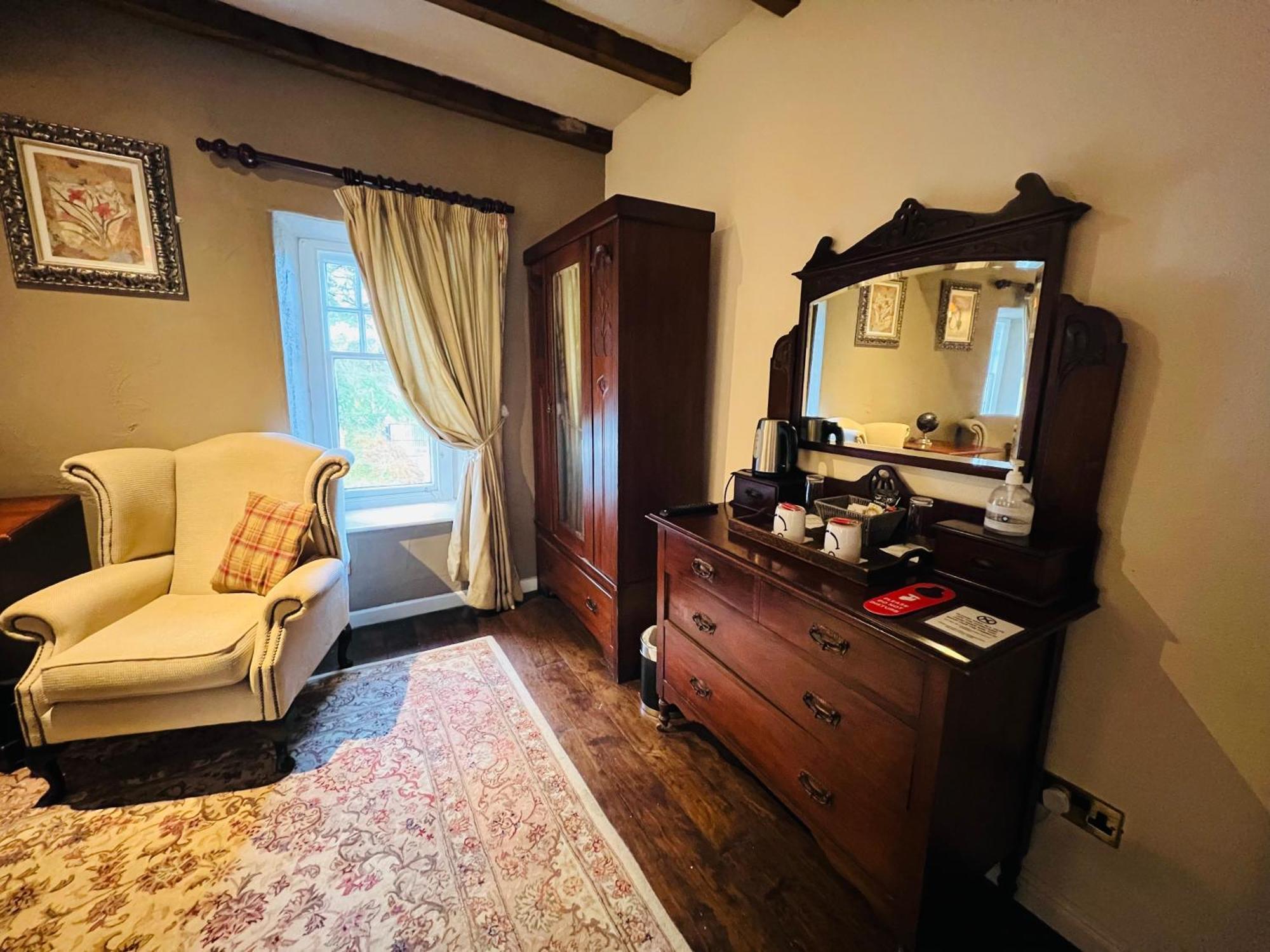 Peak Hotel Castleton Касълтън Екстериор снимка