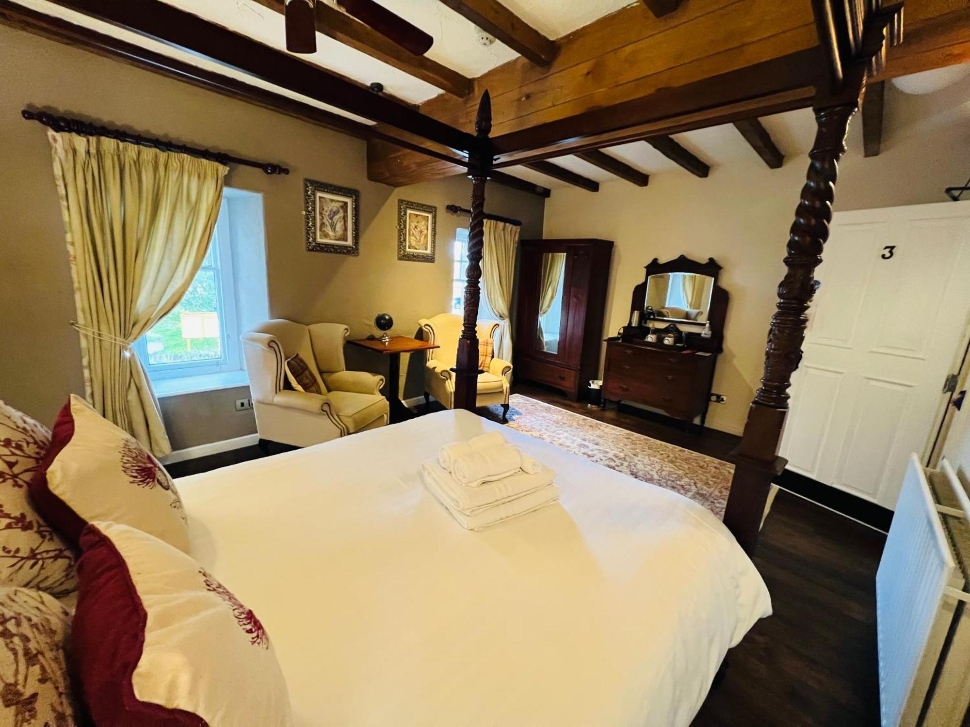 Peak Hotel Castleton Касълтън Екстериор снимка