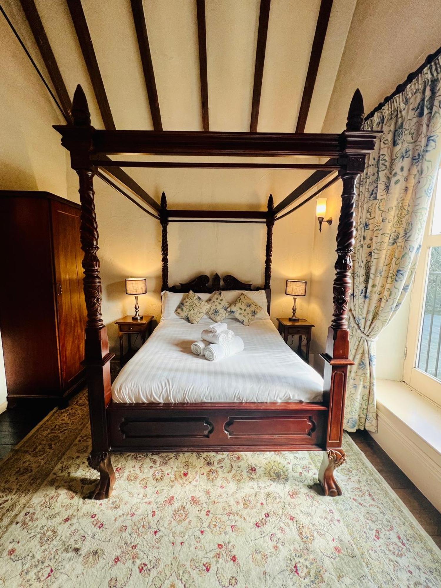 Peak Hotel Castleton Касълтън Екстериор снимка