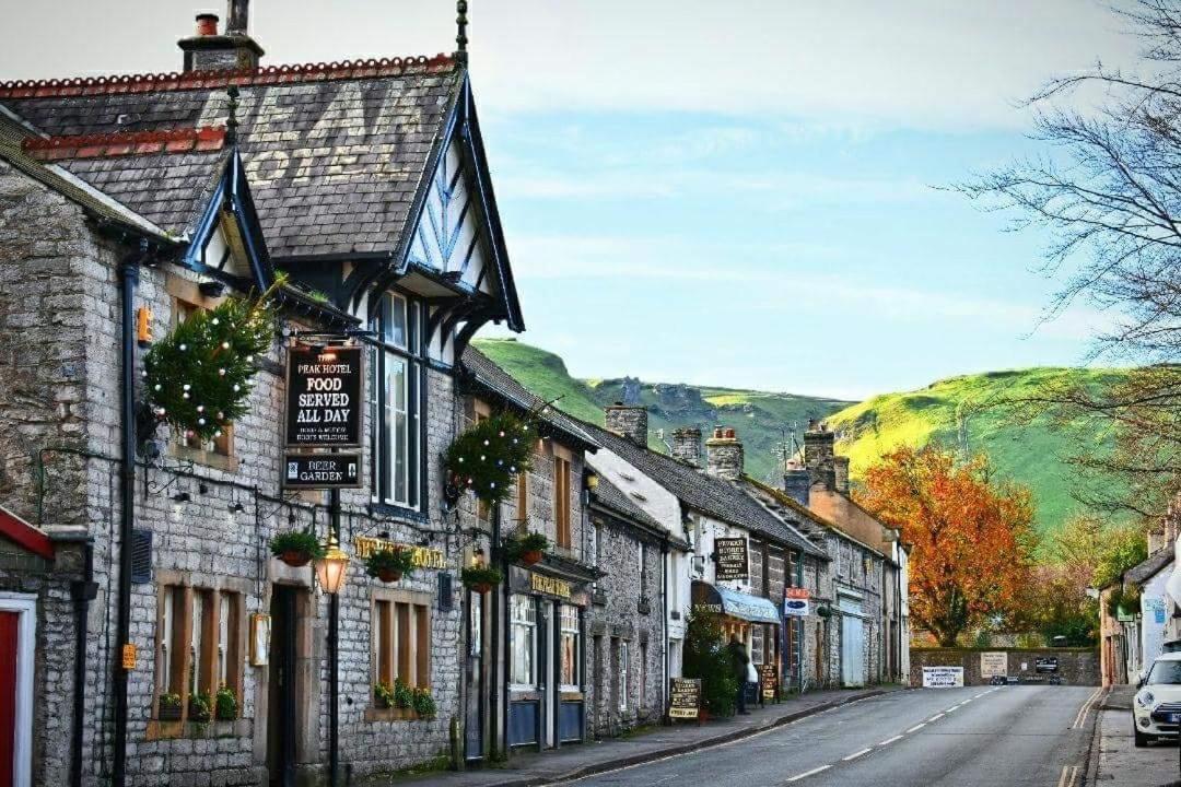 Peak Hotel Castleton Касълтън Екстериор снимка
